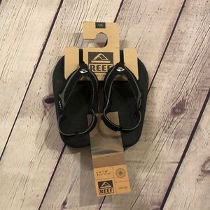 NWT boys Reef slap sandal
